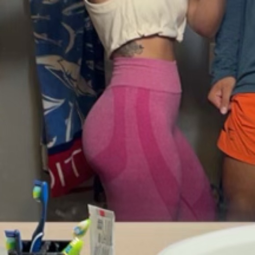 PINK workout leggings